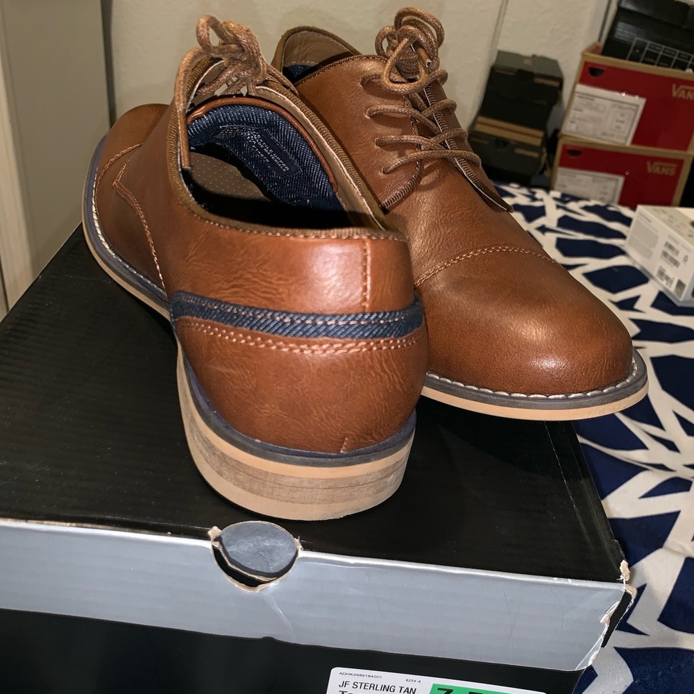 Dress shoes